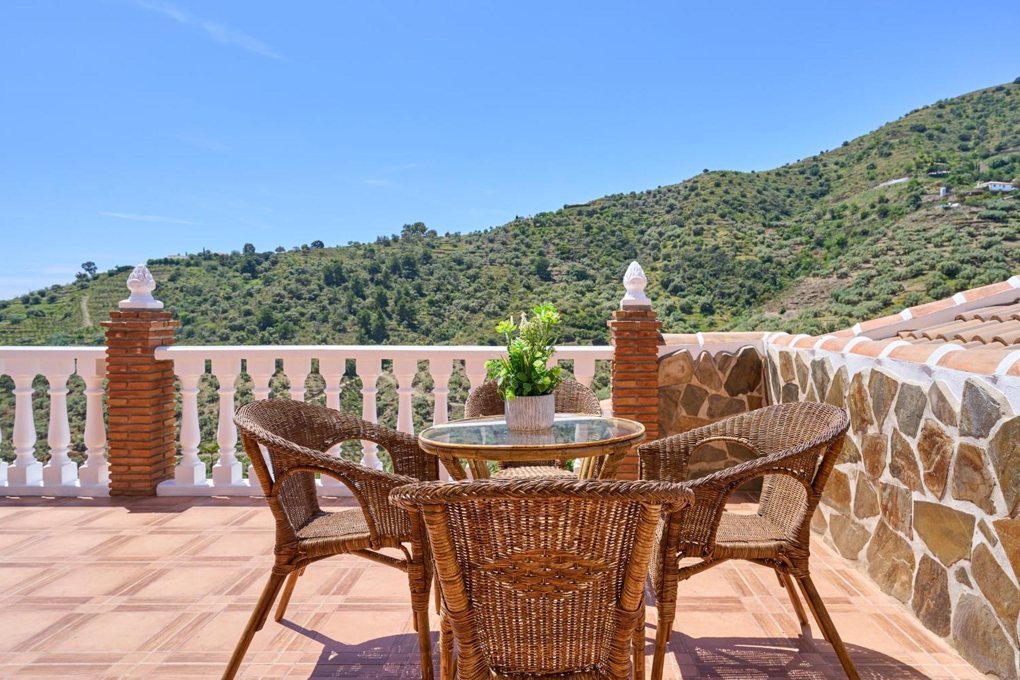Villa Javier En Sayalonga エクステリア 写真